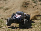 Ruckus Monster Truck BL 1:10 RTR czarno/biały